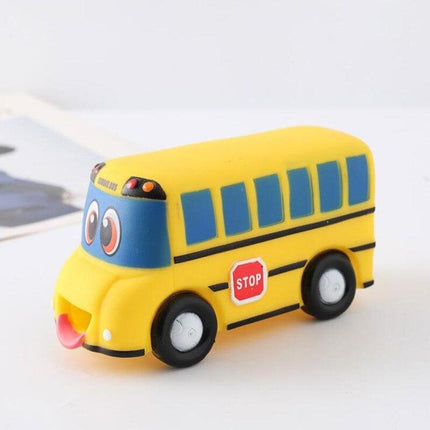 Çocuklar İçin Eğitici Musluk Uzatma Başlığı Sarı Okul Otobüsü.