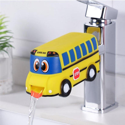 Çocuklar İçin Eğitici Musluk Uzatma Başlığı Sarı Okul Otobüsü.